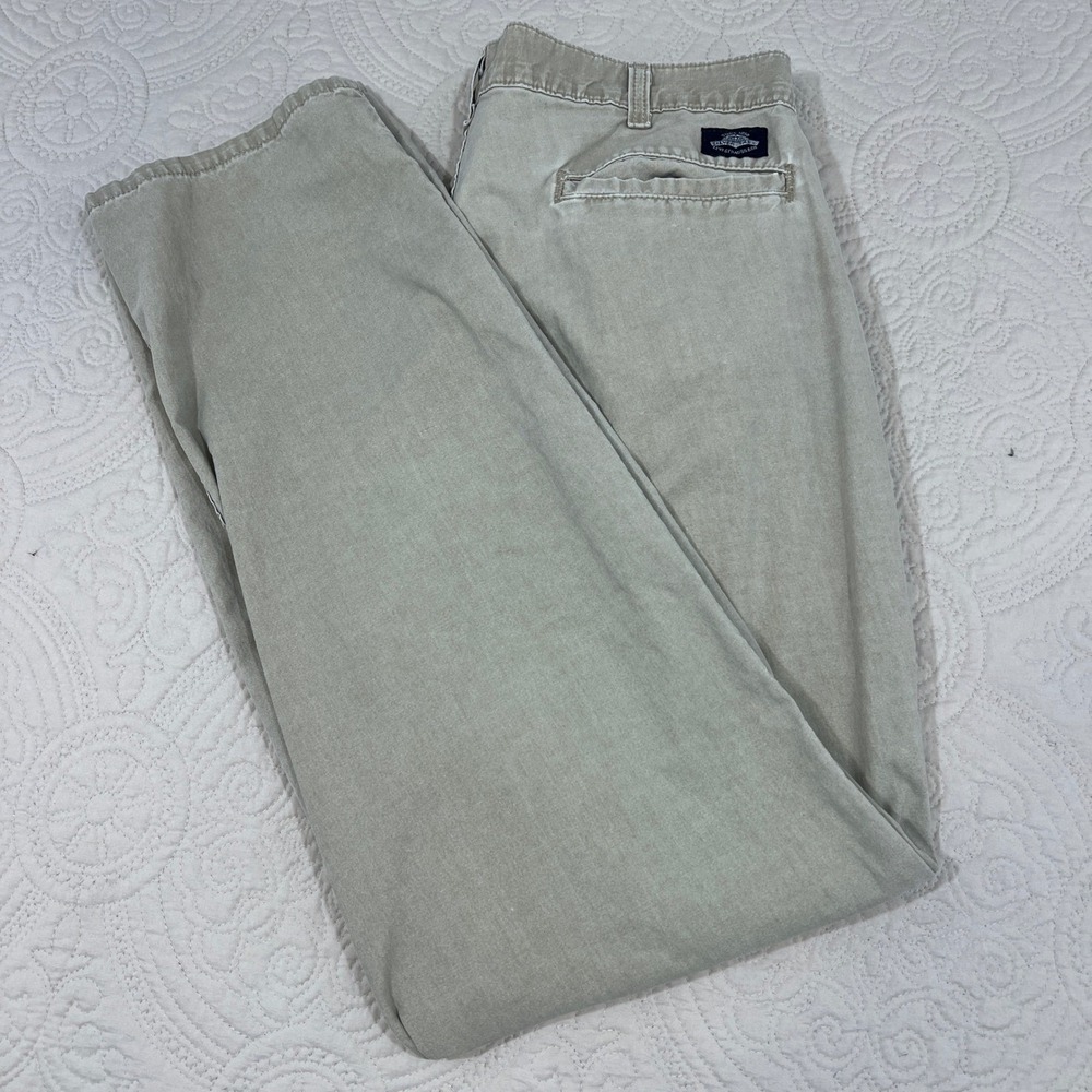 Vintage Levis SilverTab Pleated Chinos Mens 34x32 Khaki Tan Made in USA 90s